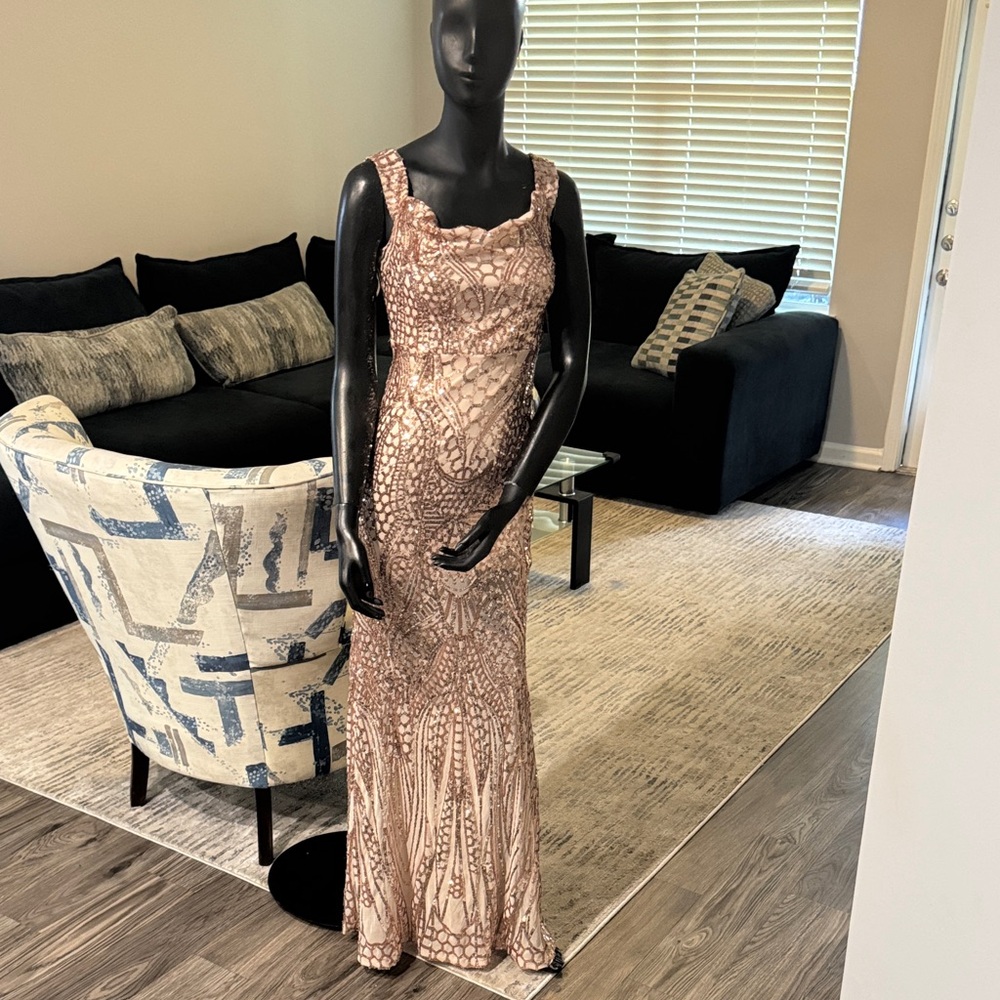 Banjul Elegant Pink Prom Dress